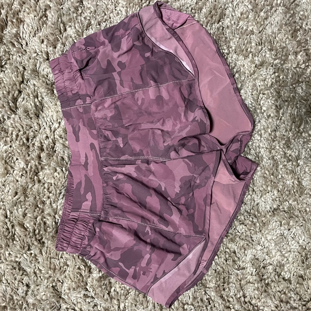 Lululemon Hotty Hot Short 2.5"